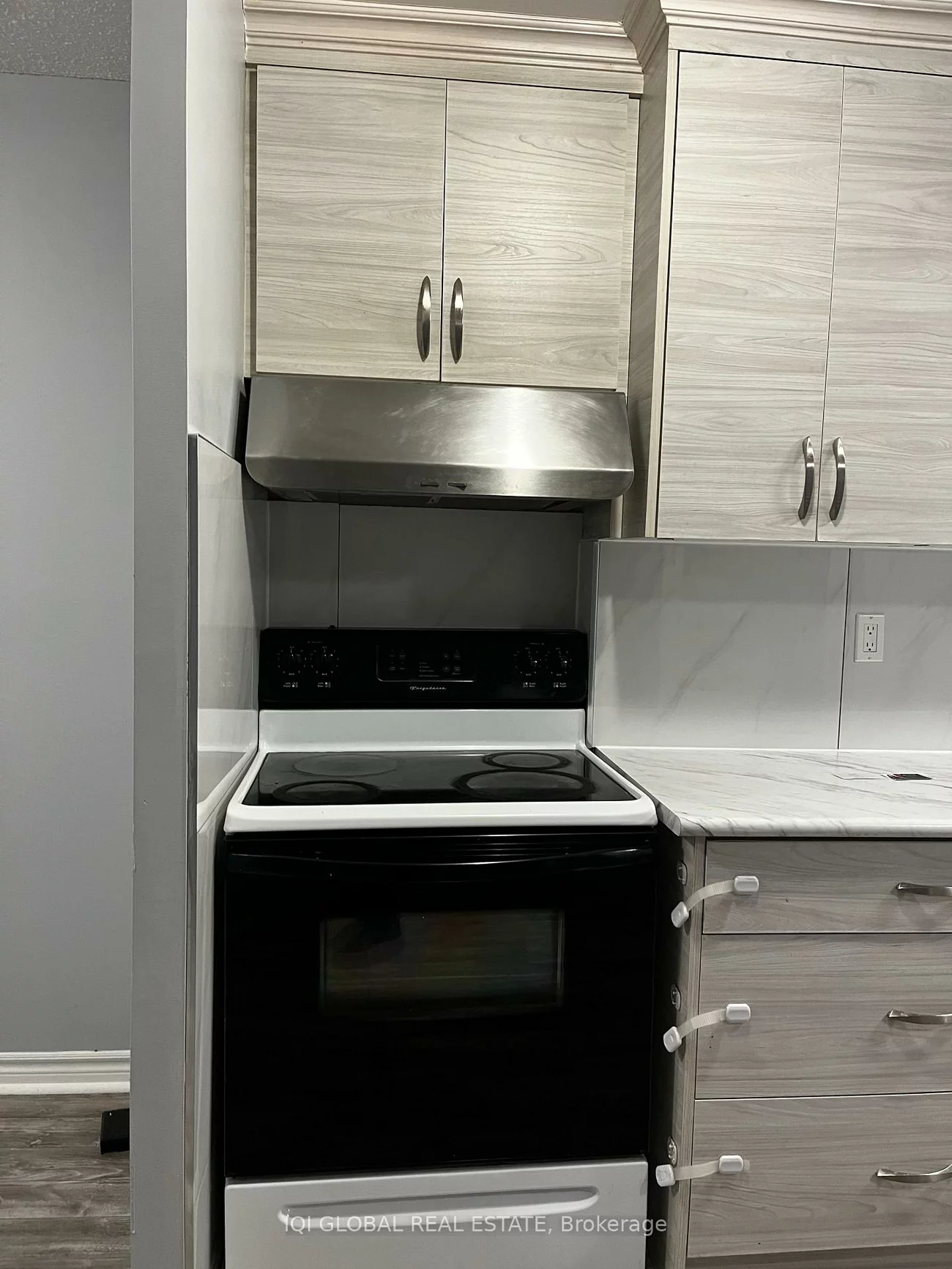 4062, Lawrence, West Hill, Toronto