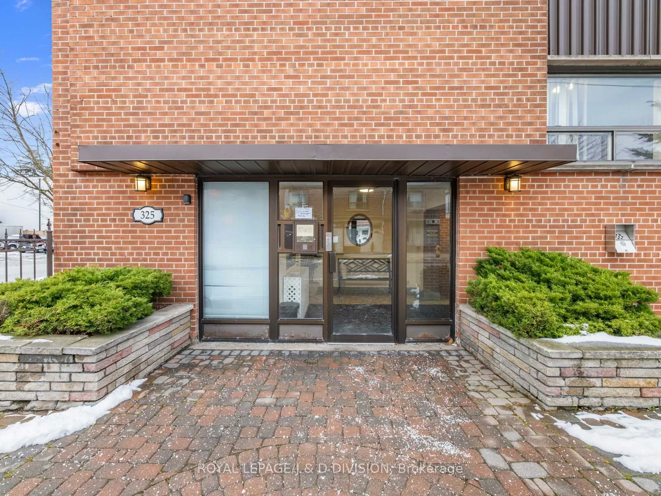 325, Sammon, Danforth Village-East York, Toronto