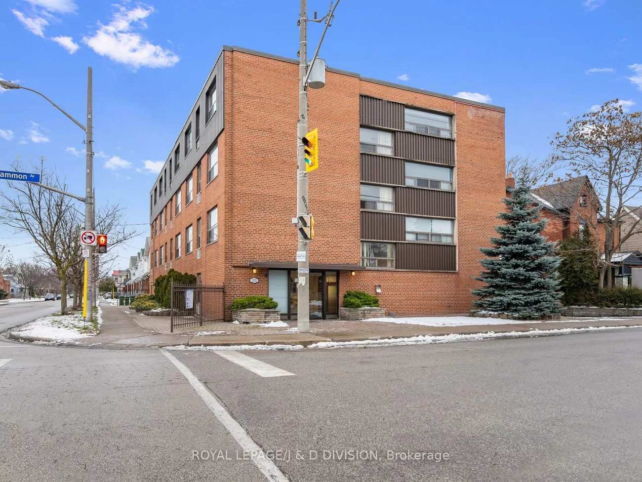 325, Sammon, Danforth Village-East York, Toronto