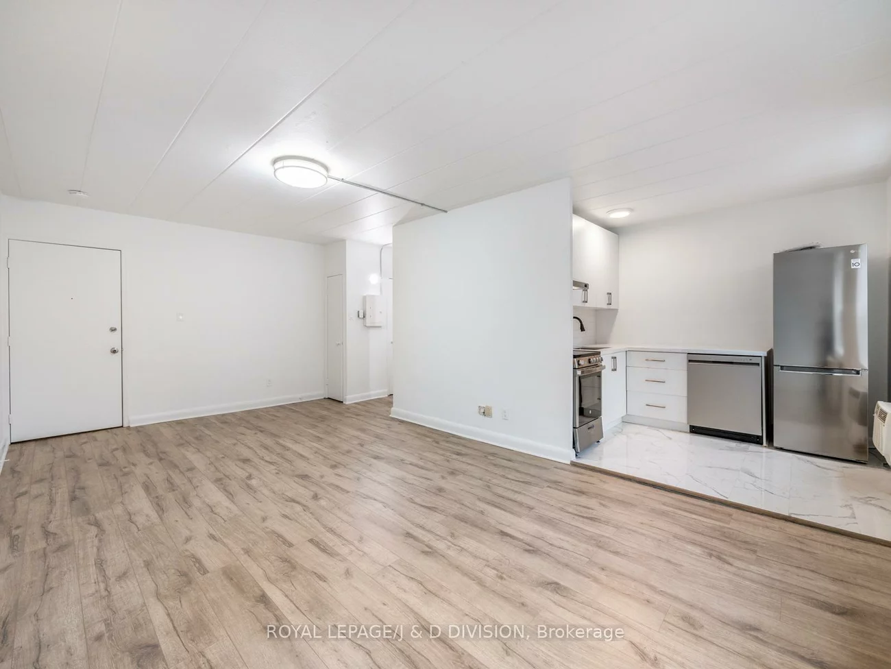 325, Sammon, Danforth Village-East York, Toronto