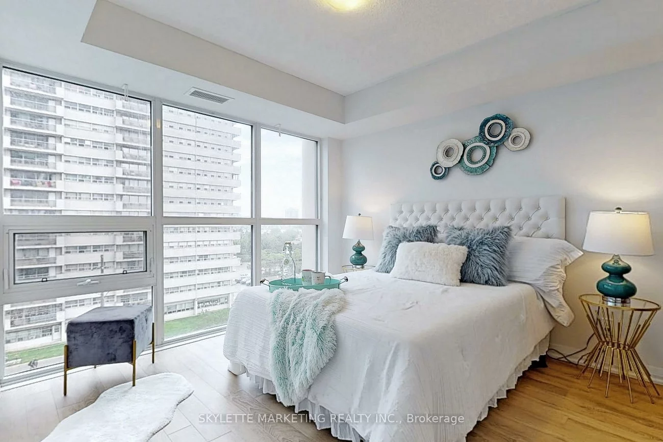 30, Meadowglen, Woburn, Toronto