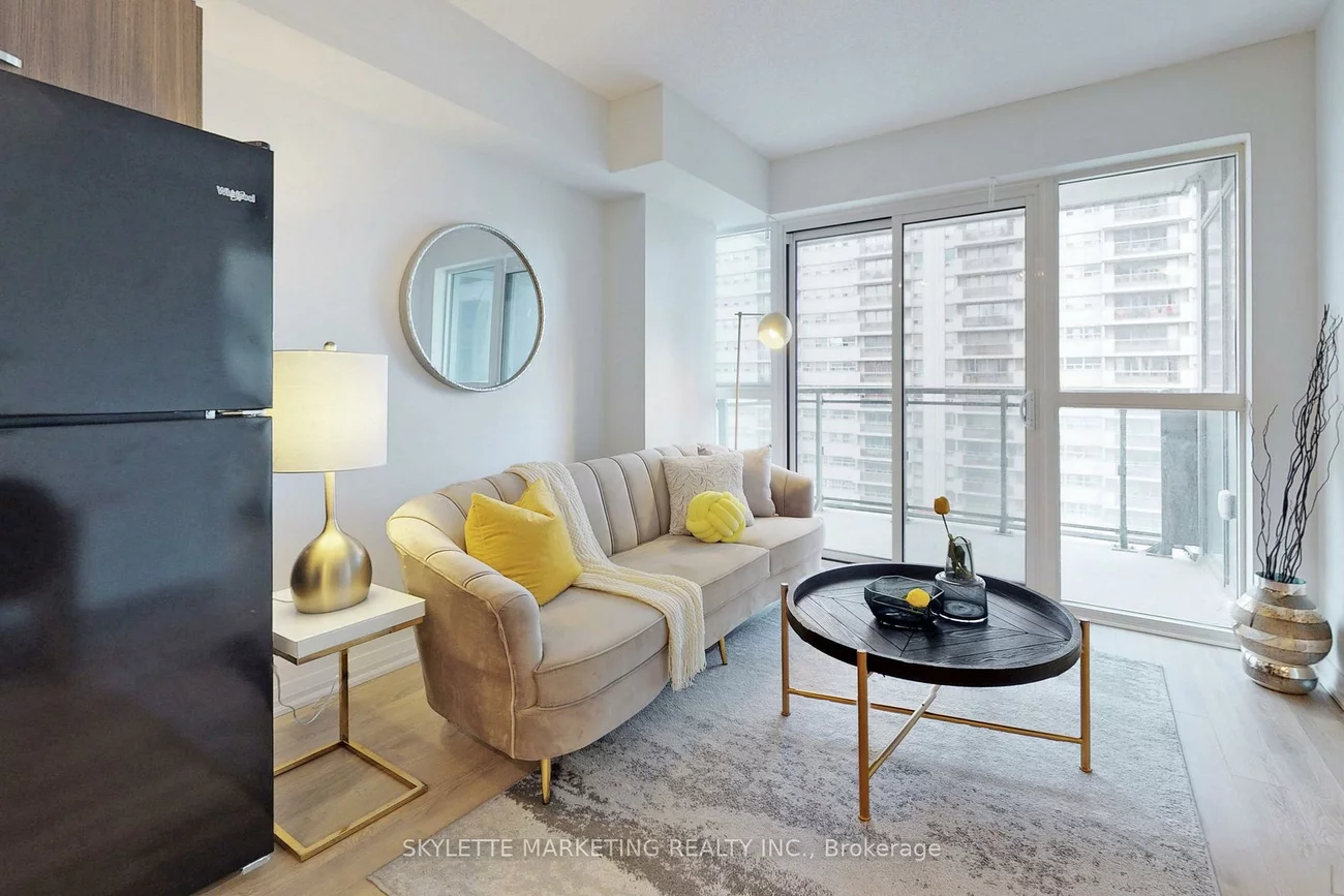 30, Meadowglen, Woburn, Toronto