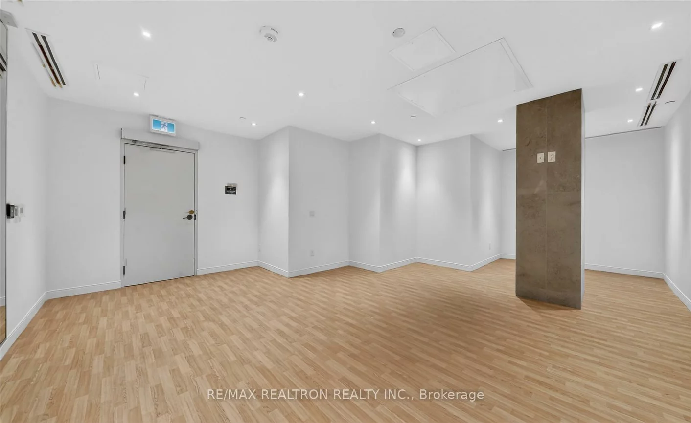 7437, Kingston, Rouge E11, Toronto