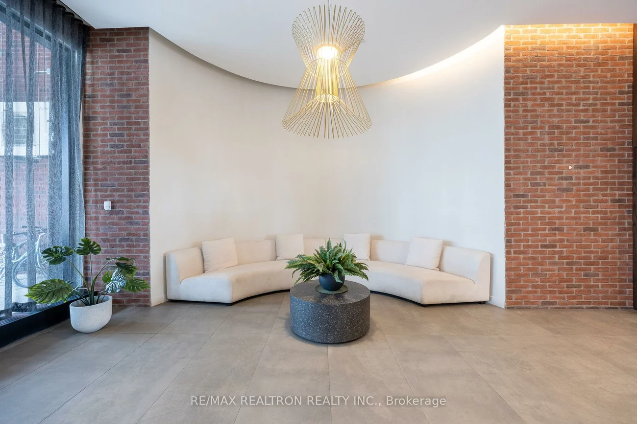 2799, Kingston, Cliffcrest, Toronto