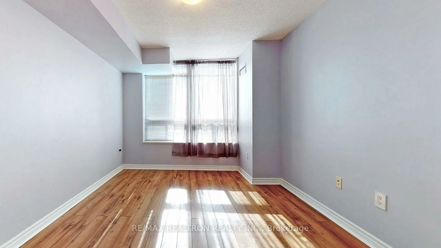 125, Omni, Bendale, Toronto