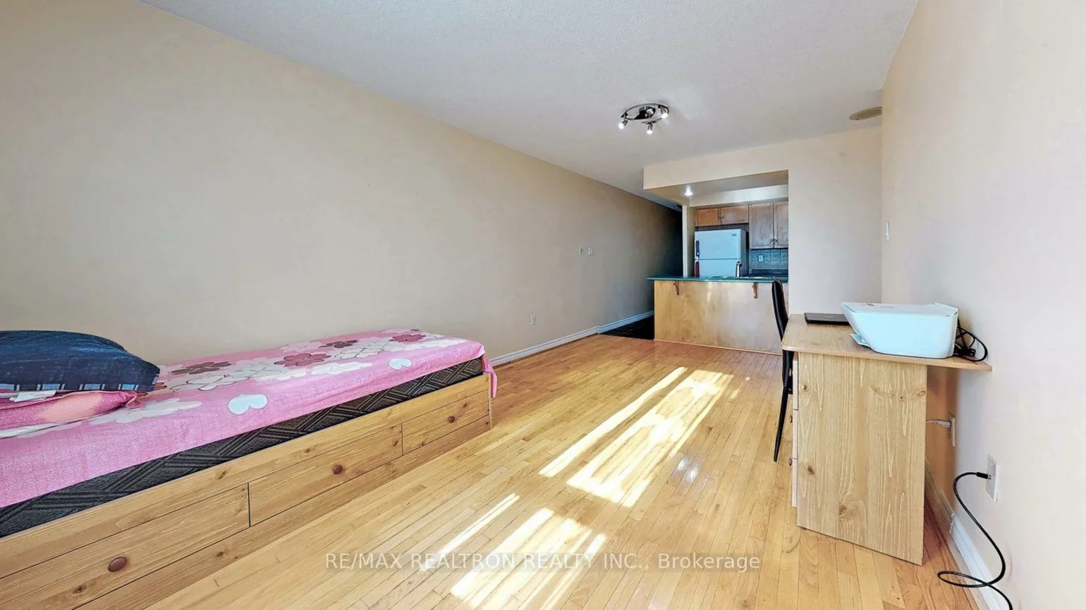 125, Omni, Bendale, Toronto