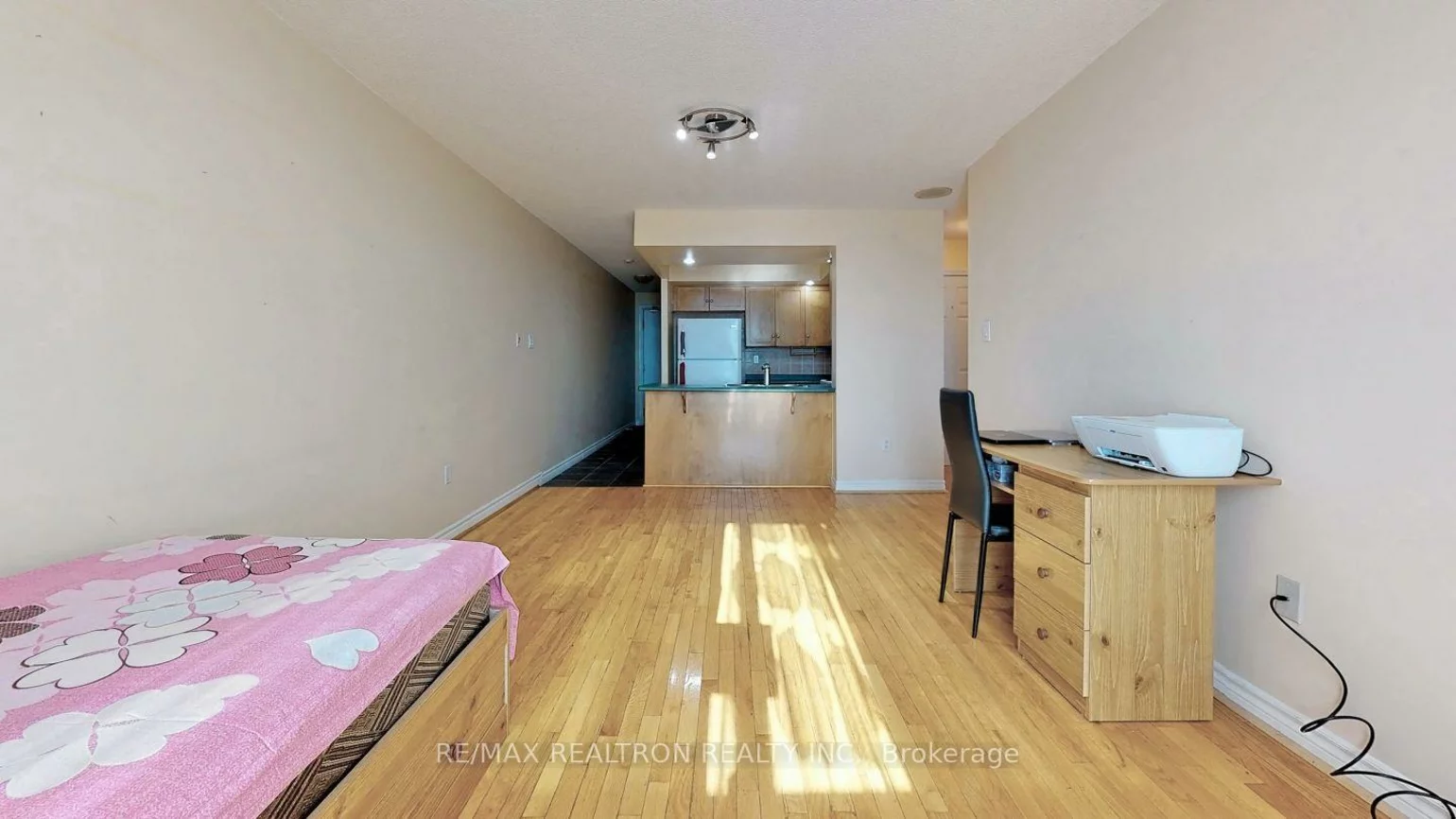 125, Omni, Bendale, Toronto