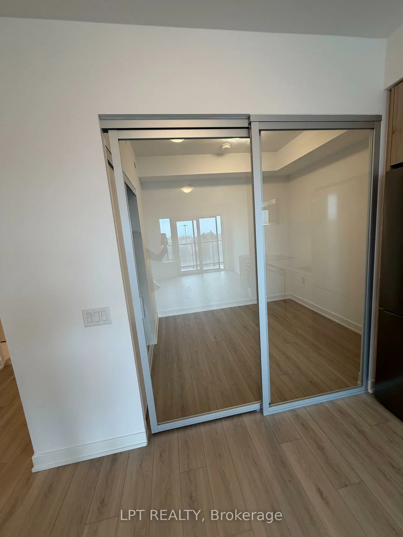 7437, Kingston, Rouge E11, Toronto