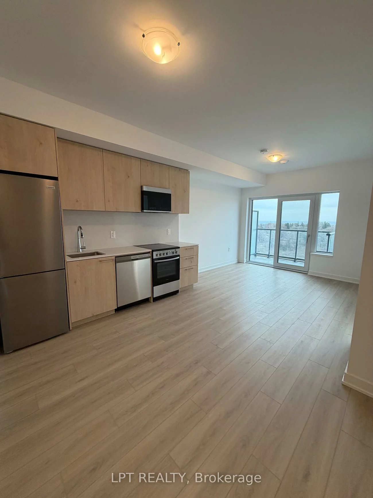 7437, Kingston, Rouge E11, Toronto