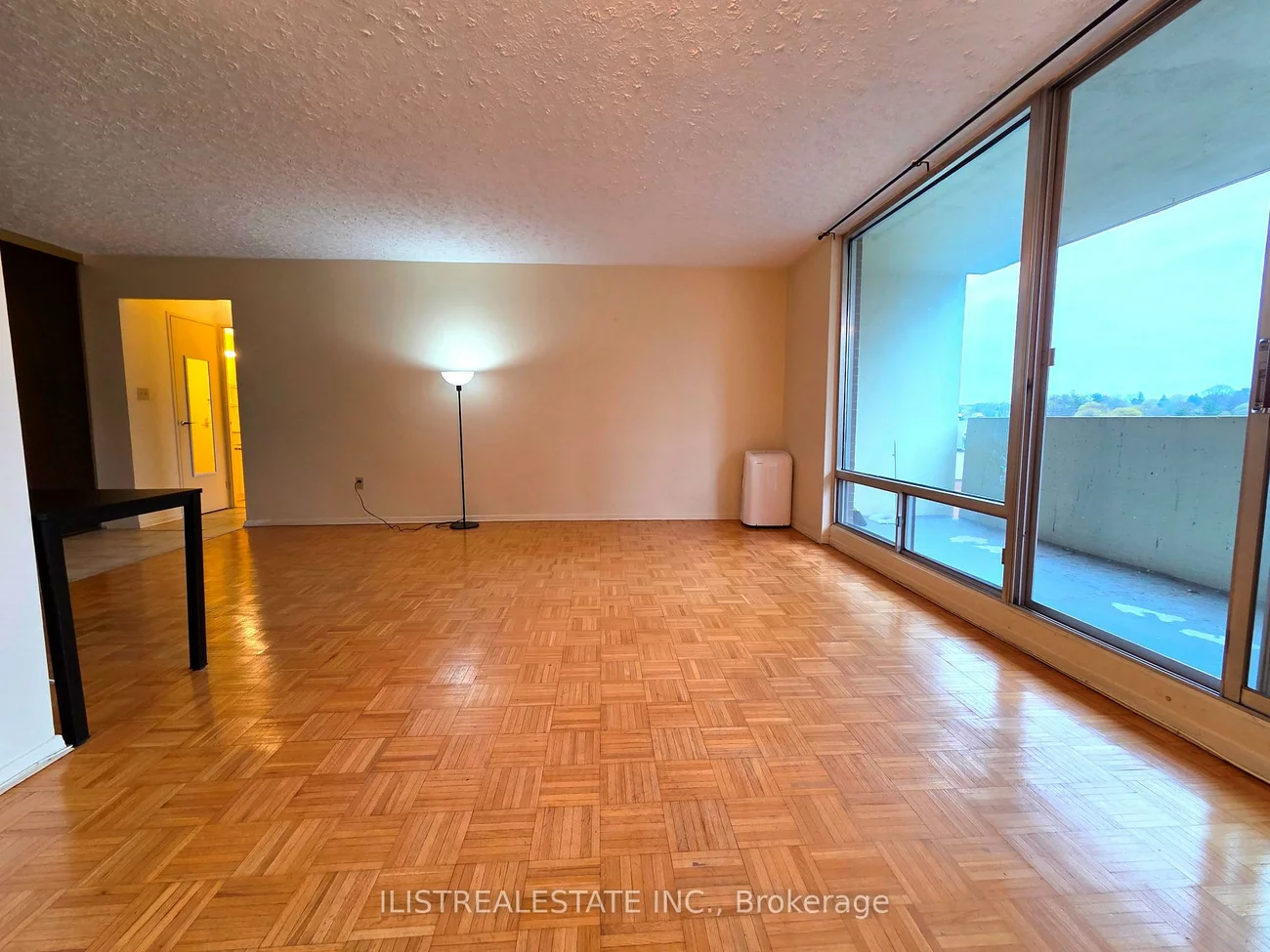 5, Massey, Crescent Town, Toronto