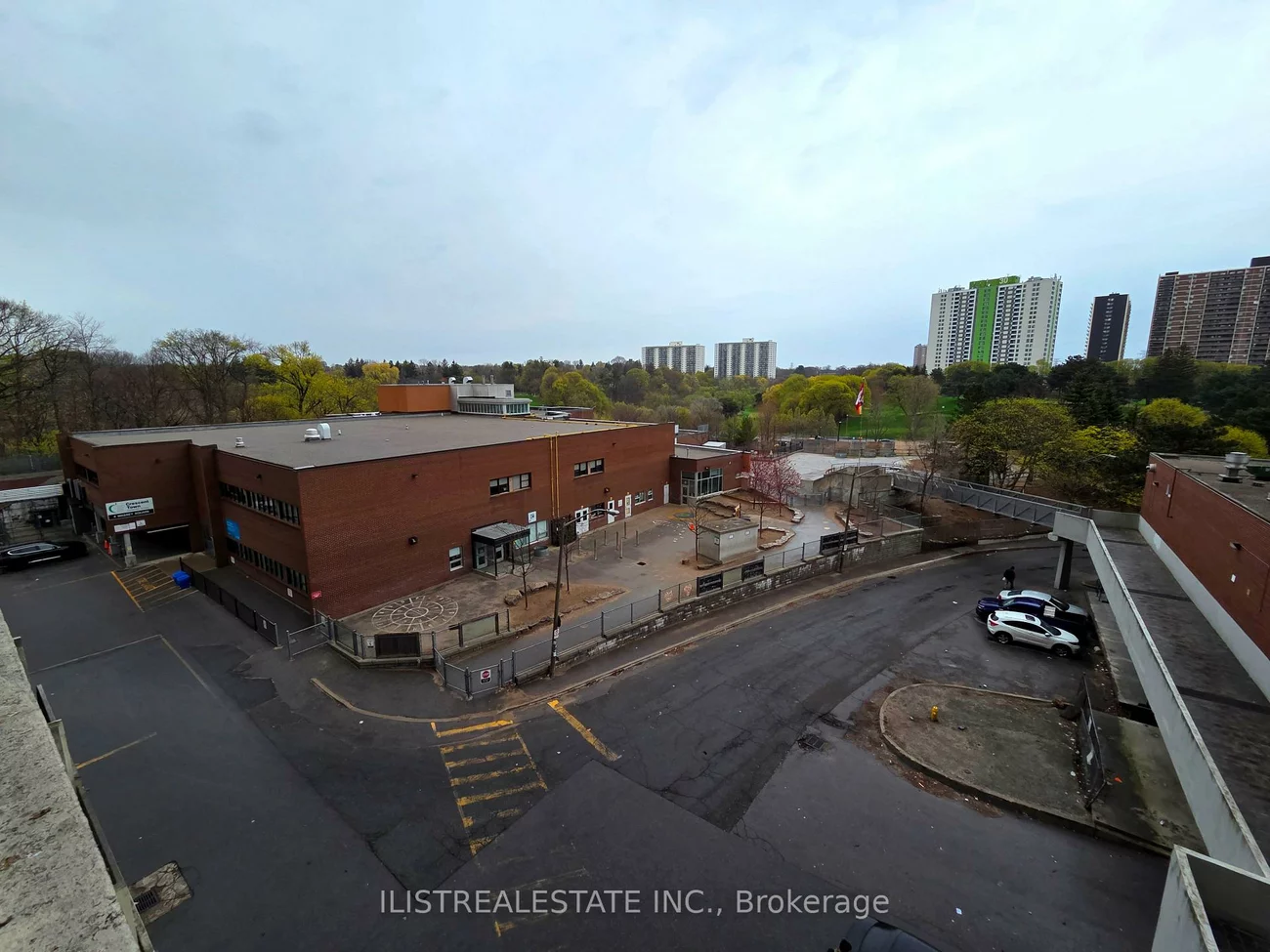 5, Massey, Crescent Town, Toronto