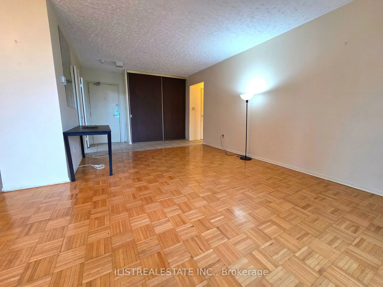 5, Massey, Crescent Town, Toronto