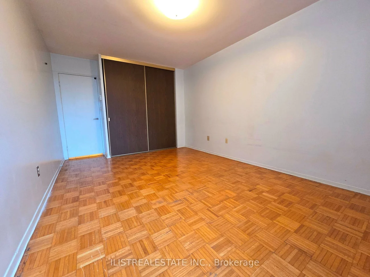 5, Massey, Crescent Town, Toronto