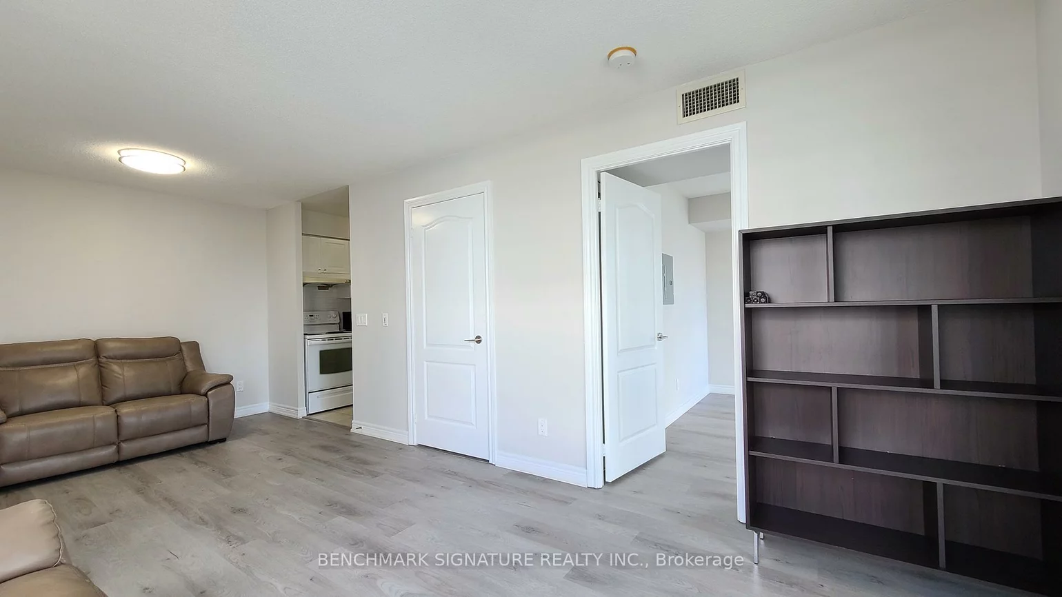 60, Town Centre, Bendale, Toronto