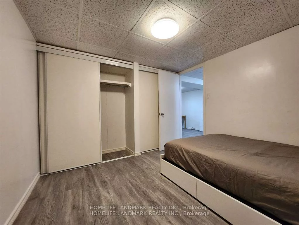1500, Sandhurst, Agincourt North, Toronto