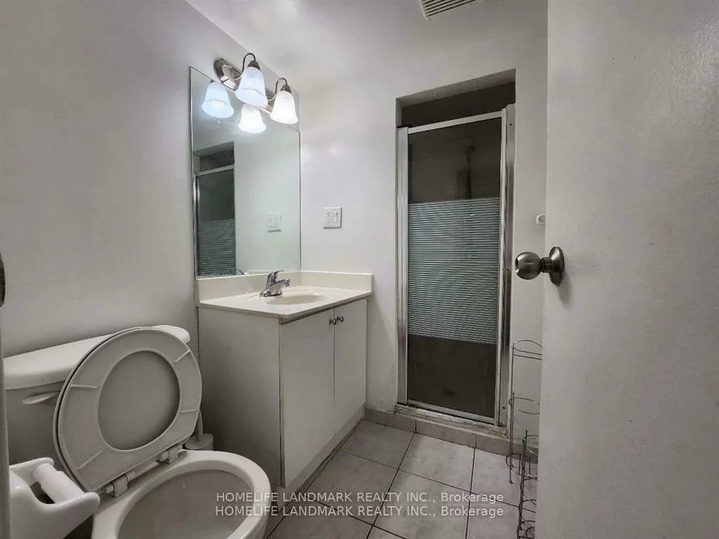 1500, Sandhurst, Agincourt North, Toronto