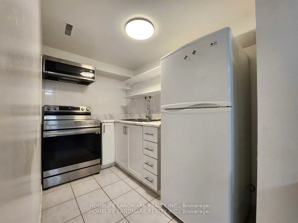 1500, Sandhurst, Agincourt North, Toronto