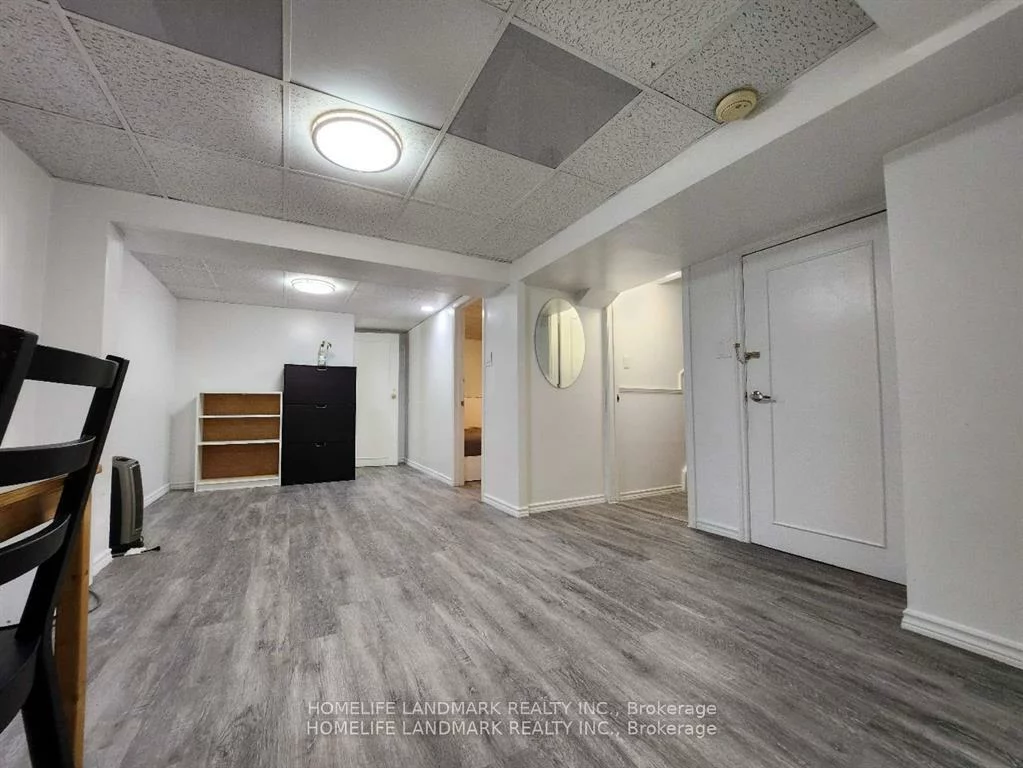 1500, Sandhurst, Agincourt North, Toronto