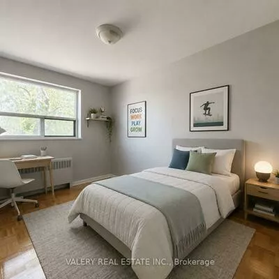 1725, Lawrence, Wexford-Maryvale, Toronto