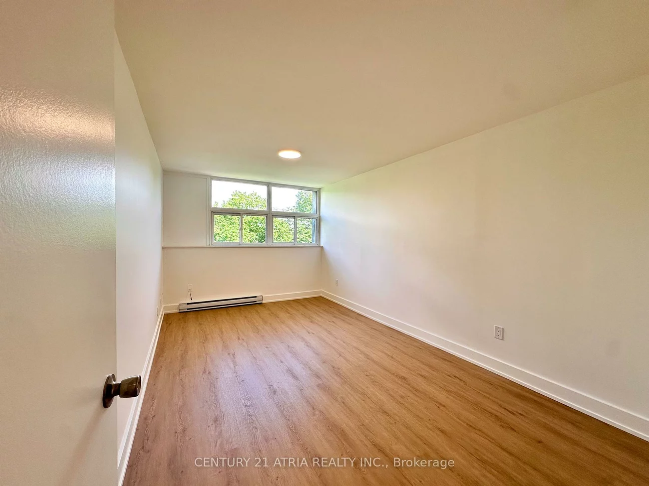 3765, Sheppard, Tam O'Shanter-Sullivan, Toronto