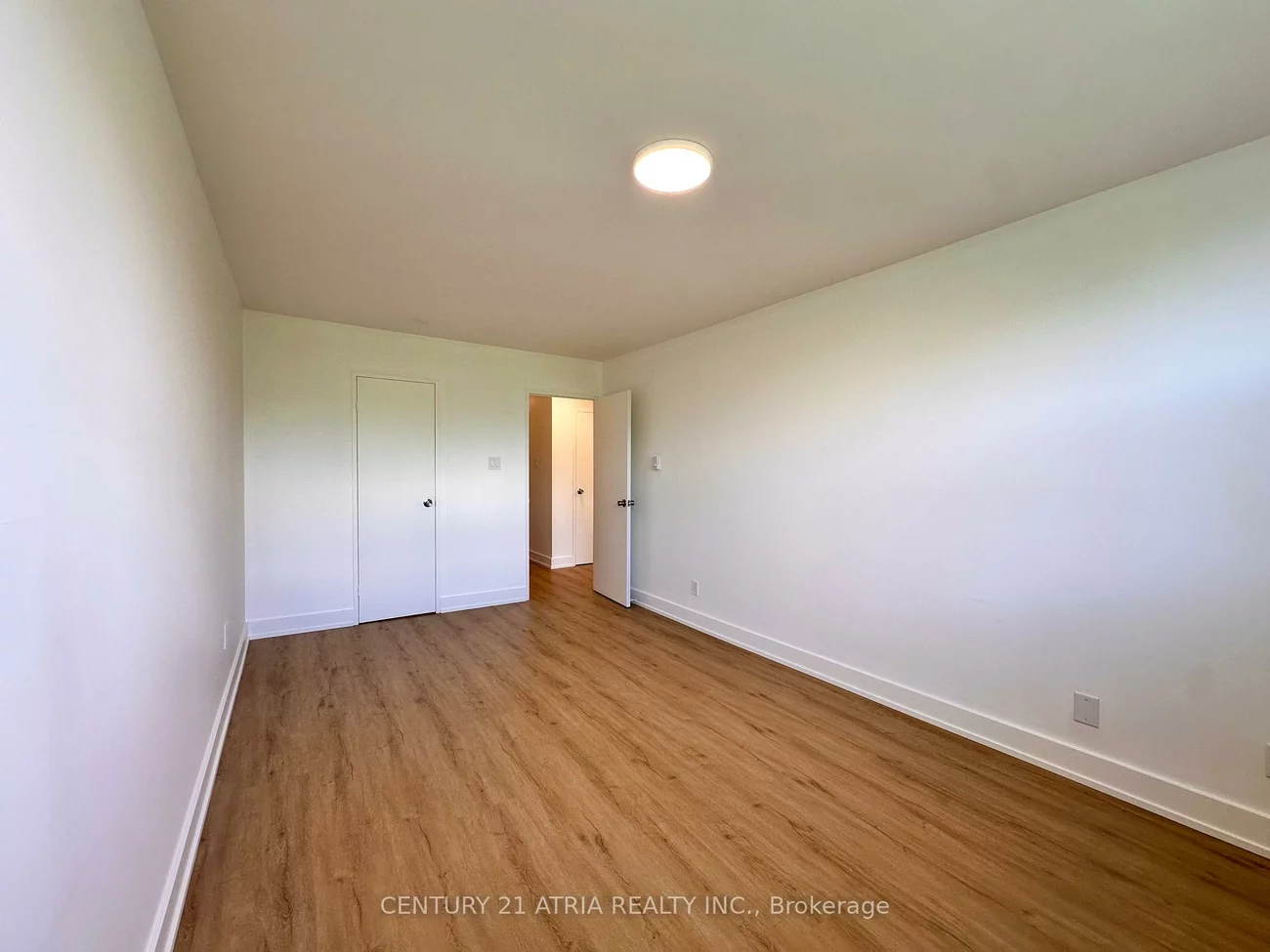 3765, Sheppard, Tam O'Shanter-Sullivan, Toronto