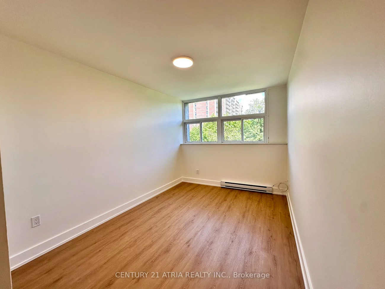 3765, Sheppard, Tam O'Shanter-Sullivan, Toronto