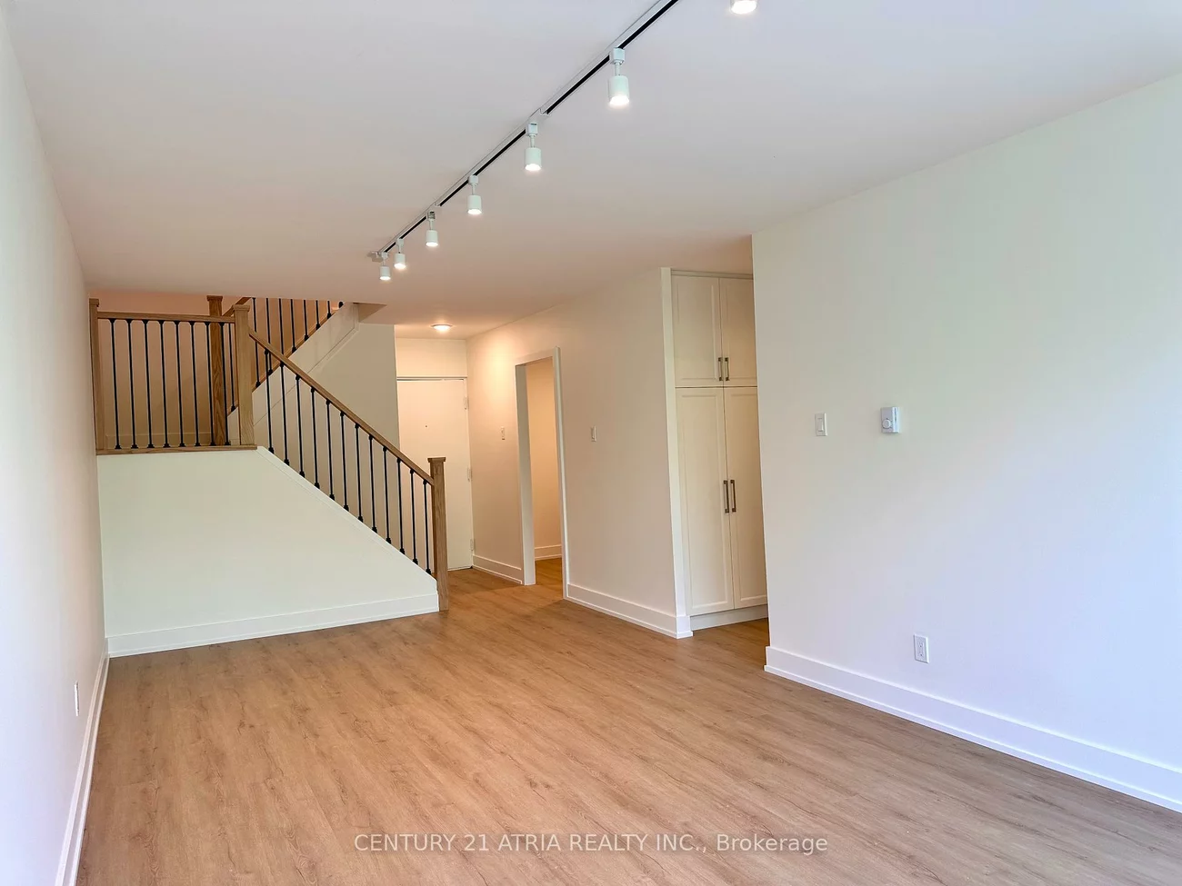 3765, Sheppard, Tam O'Shanter-Sullivan, Toronto