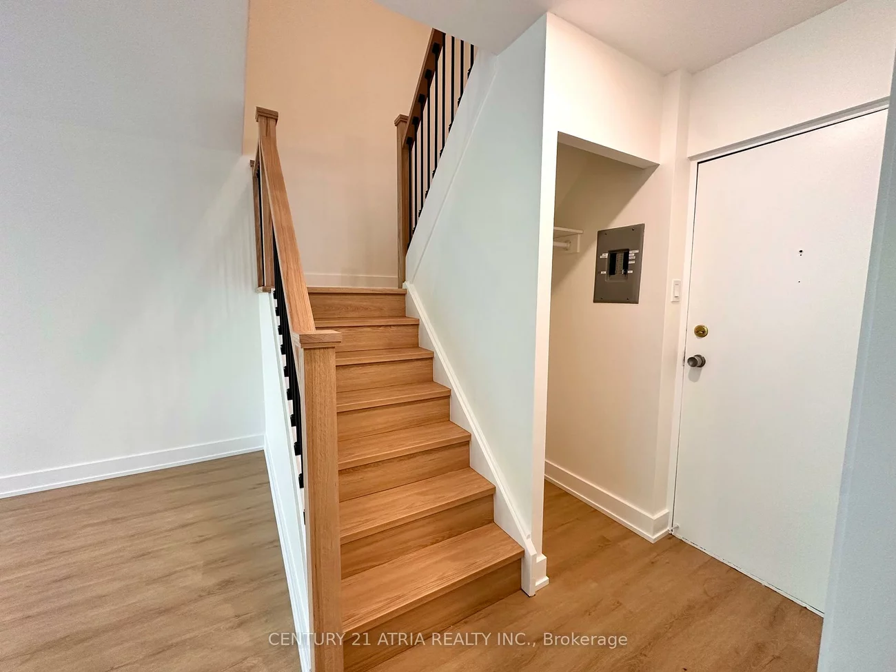 3765, Sheppard, Tam O'Shanter-Sullivan, Toronto