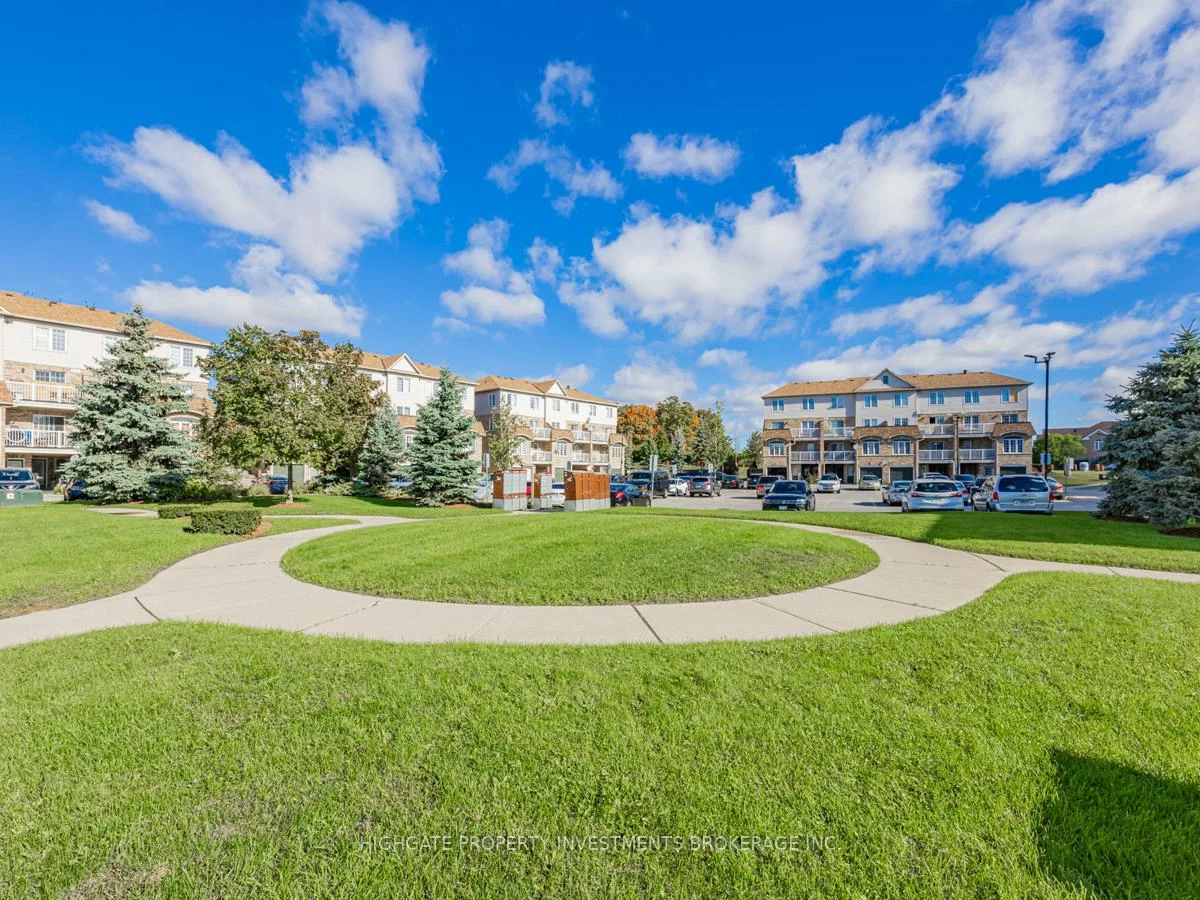200, McLevin, Rouge E11, Toronto
