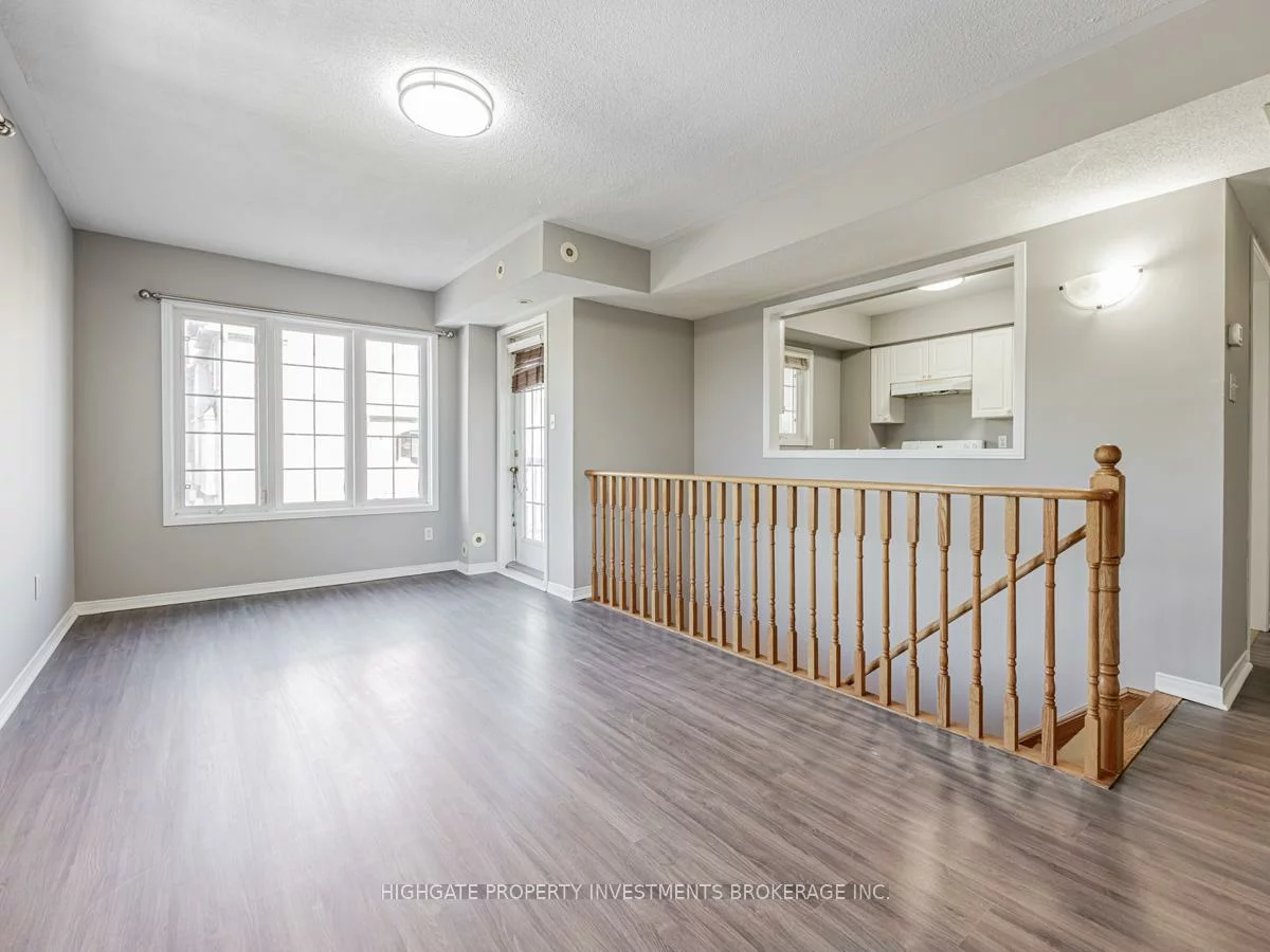 200, McLevin, Rouge E11, Toronto