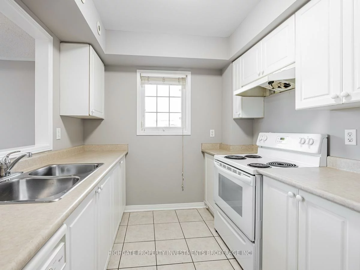 200, McLevin, Rouge E11, Toronto