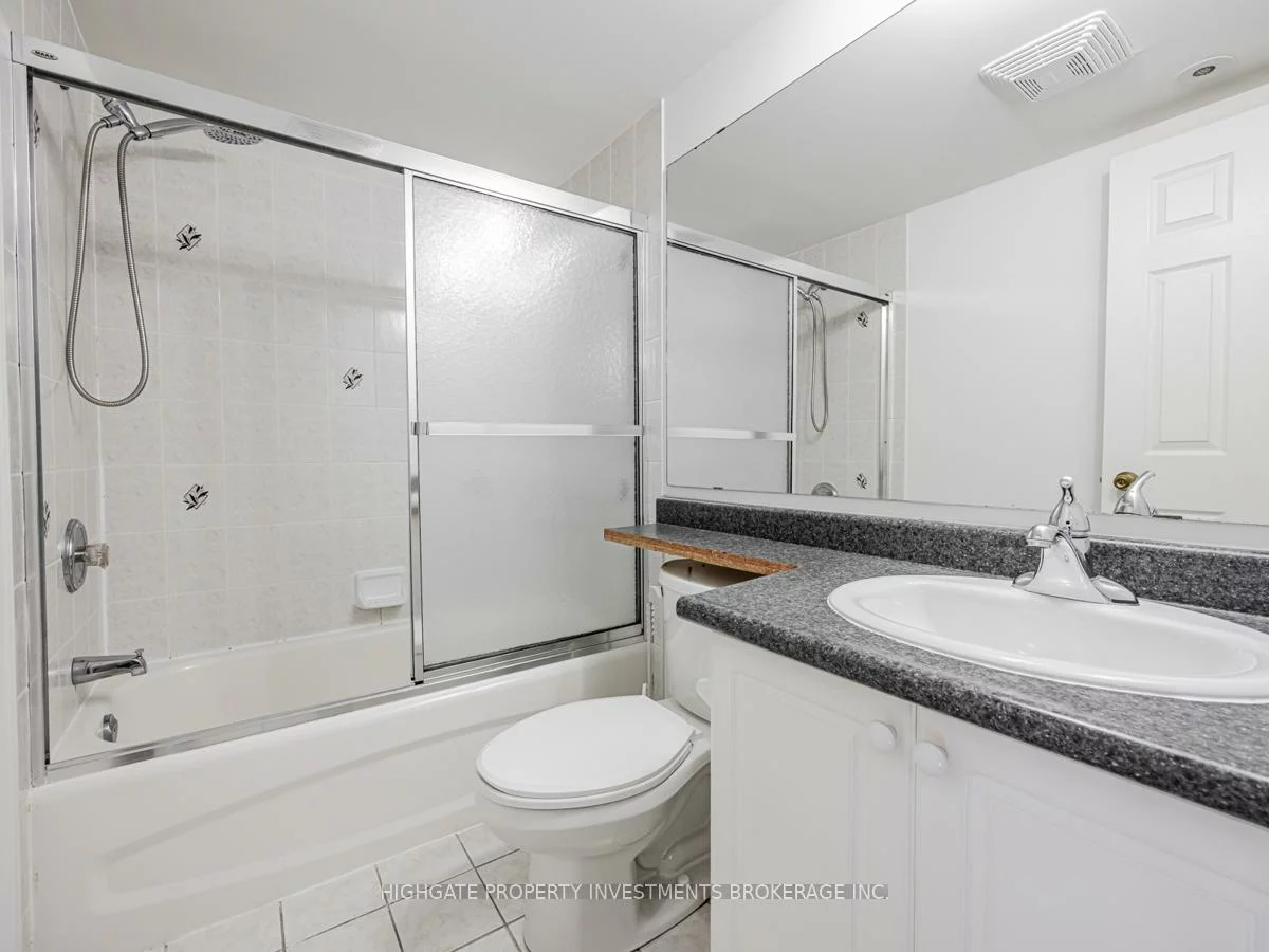 200, McLevin, Rouge E11, Toronto
