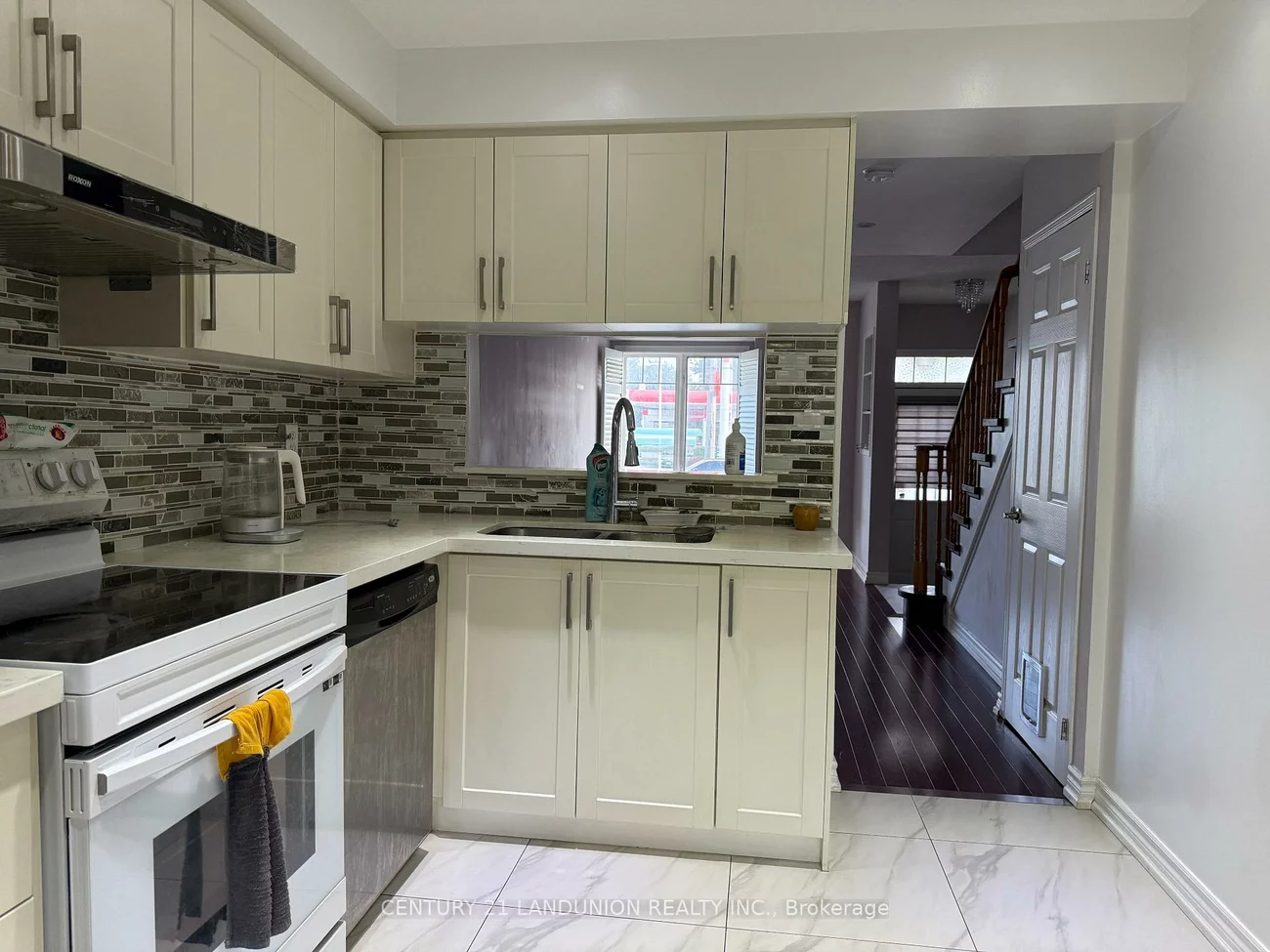 9544, Sheppard, Rouge E11, Toronto