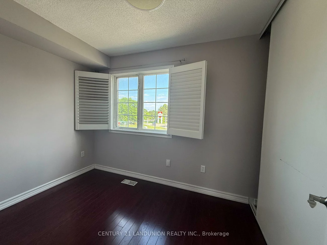 9544, Sheppard, Rouge E11, Toronto