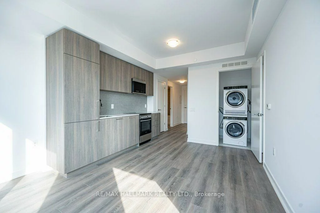 7447, Kingston, Rouge E11, Toronto