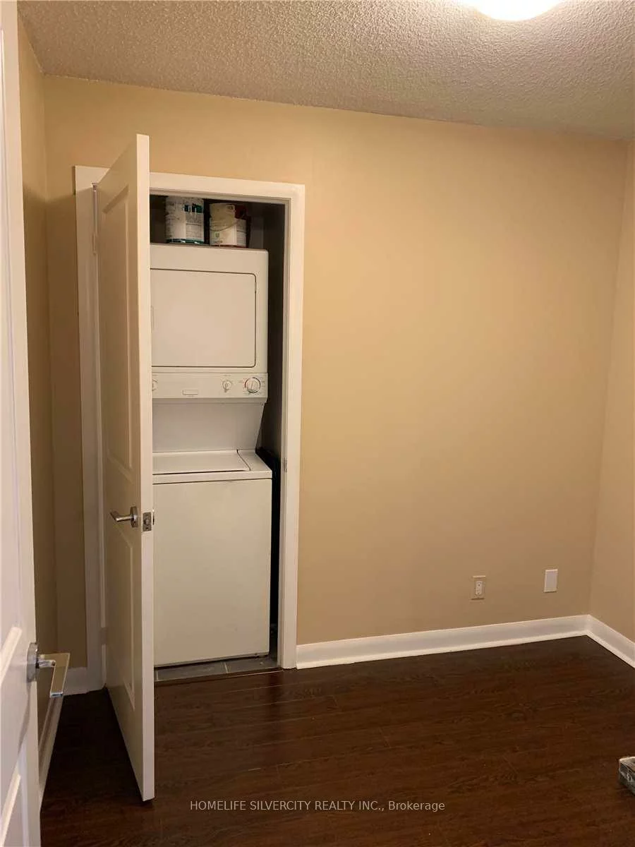 25, Town Centre, Bendale, Toronto