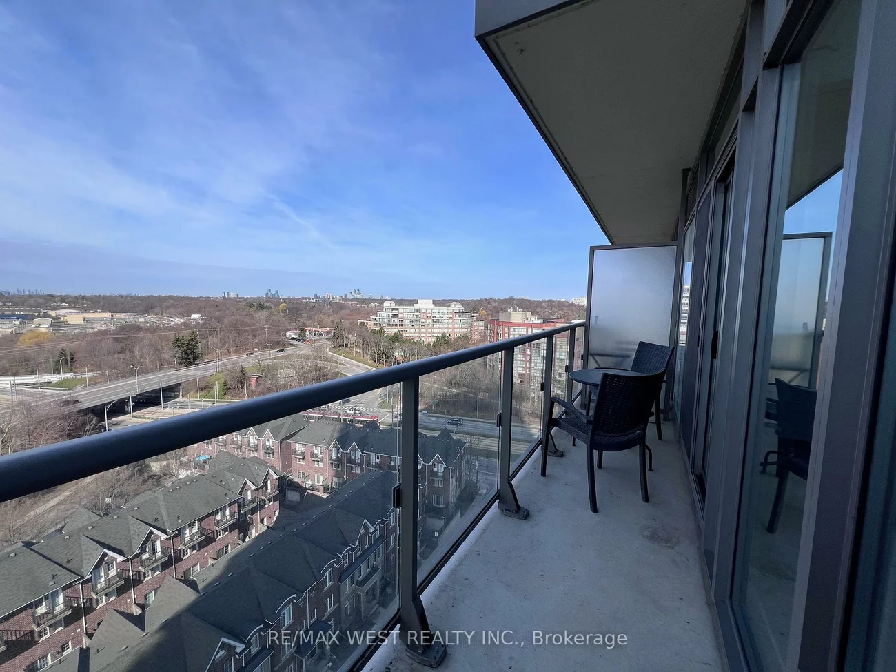 105, The Queensway, High Park-Swansea, Toronto