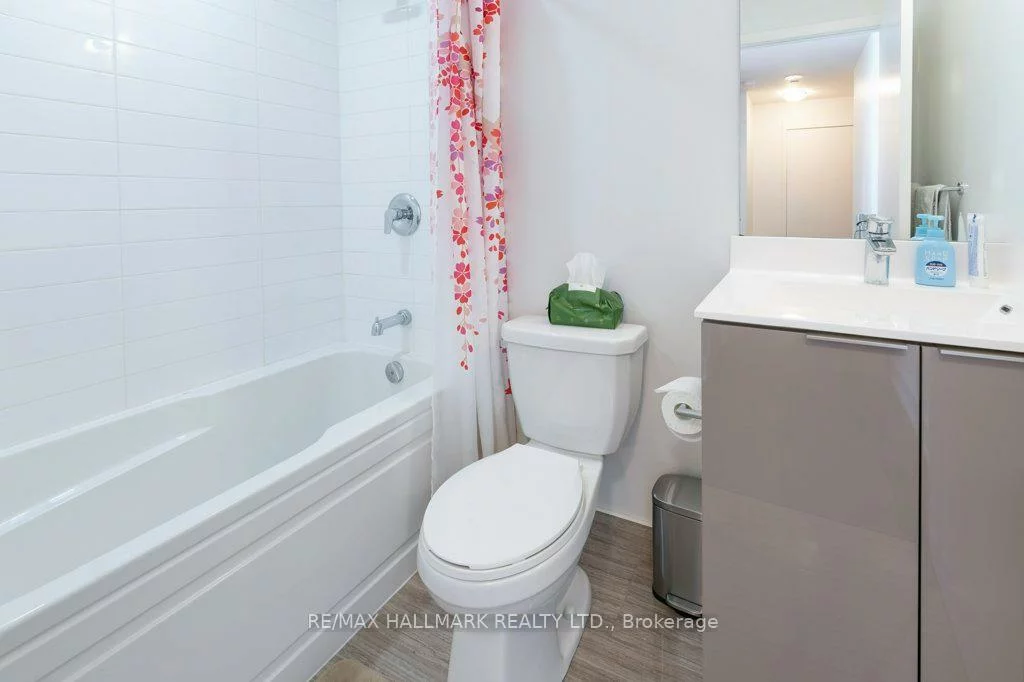 30, Shore Breeze, Mimico, Toronto