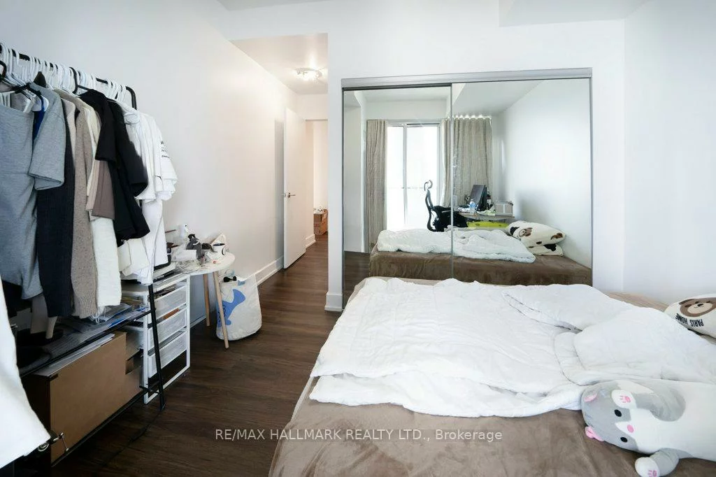30, Shore Breeze, Mimico, Toronto