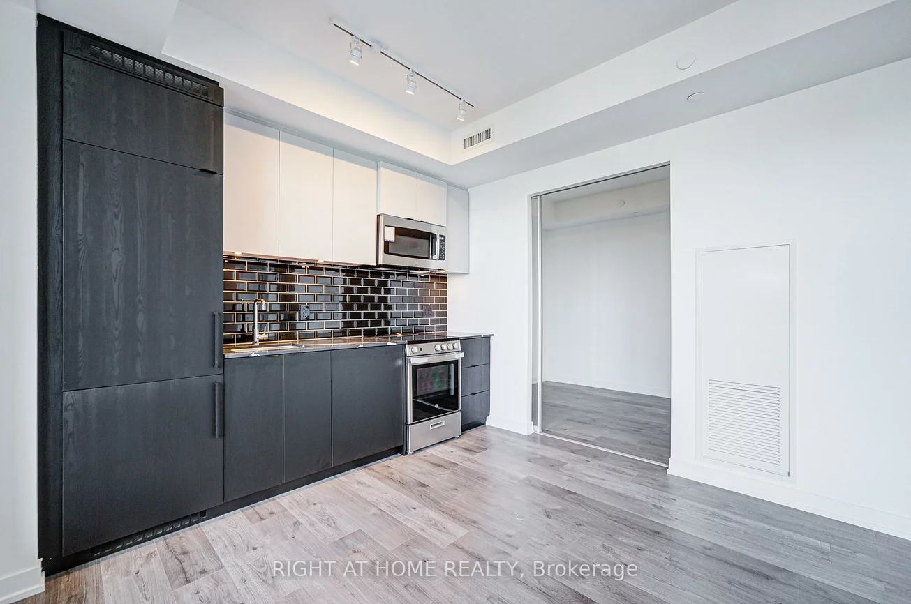 285, Dufferin, South Parkdale, Toronto