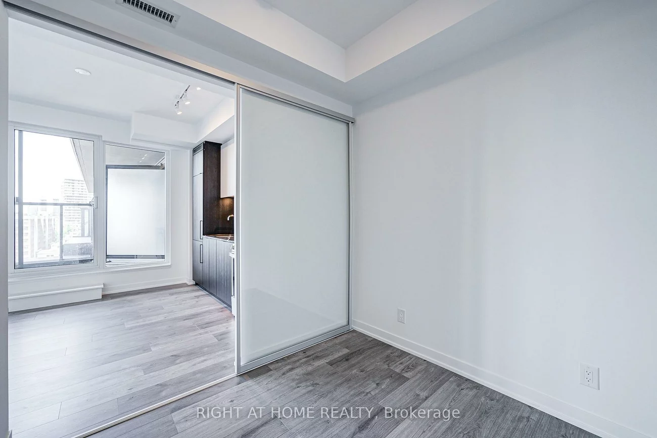 285, Dufferin, South Parkdale, Toronto