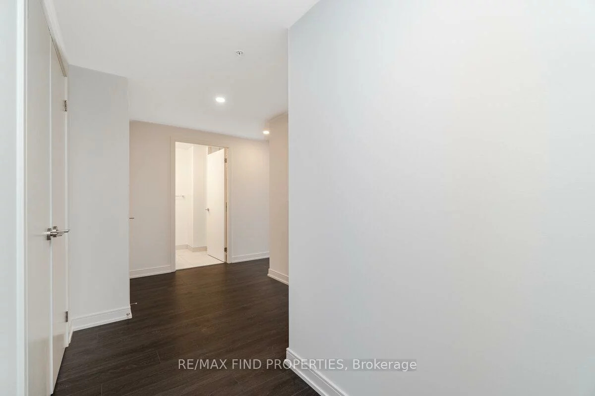 30, Samuel Wood, Islington-City Centre West, Toronto
