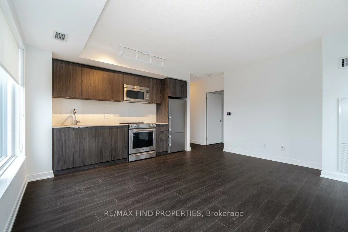30, Samuel Wood, Islington-City Centre West, Toronto