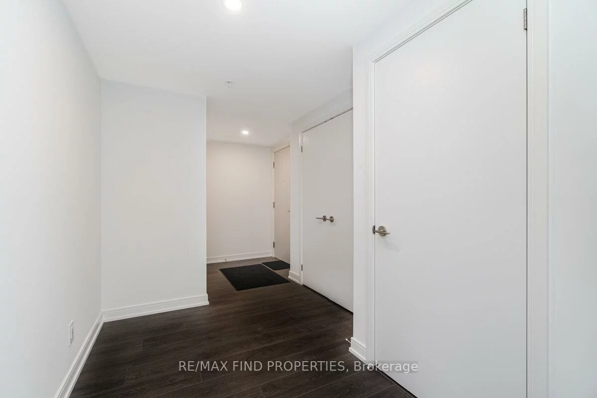 30, Samuel Wood, Islington-City Centre West, Toronto