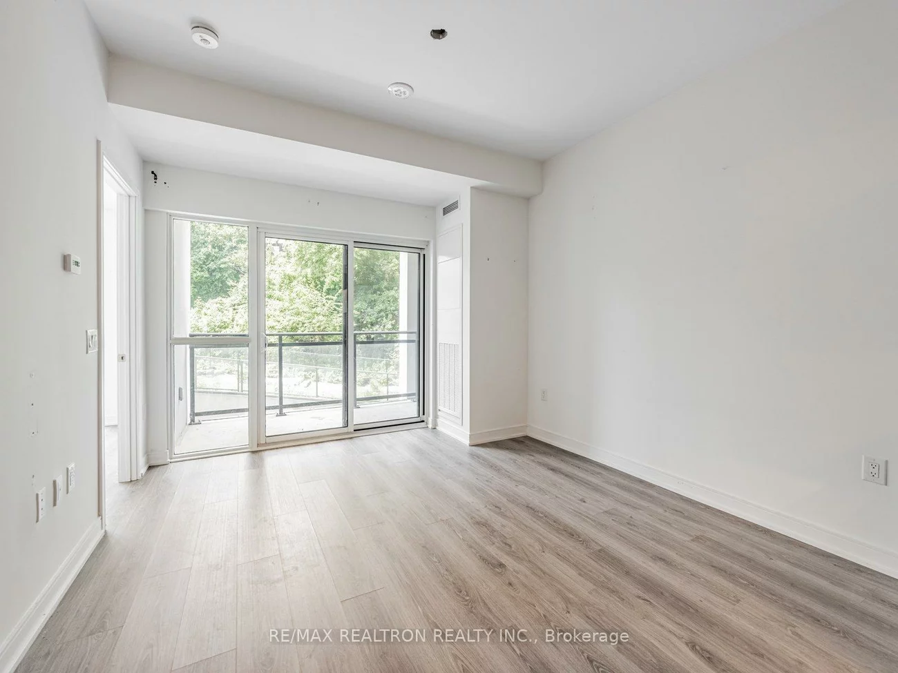 25, Neighbourhood, Stonegate-Queensway, Toronto