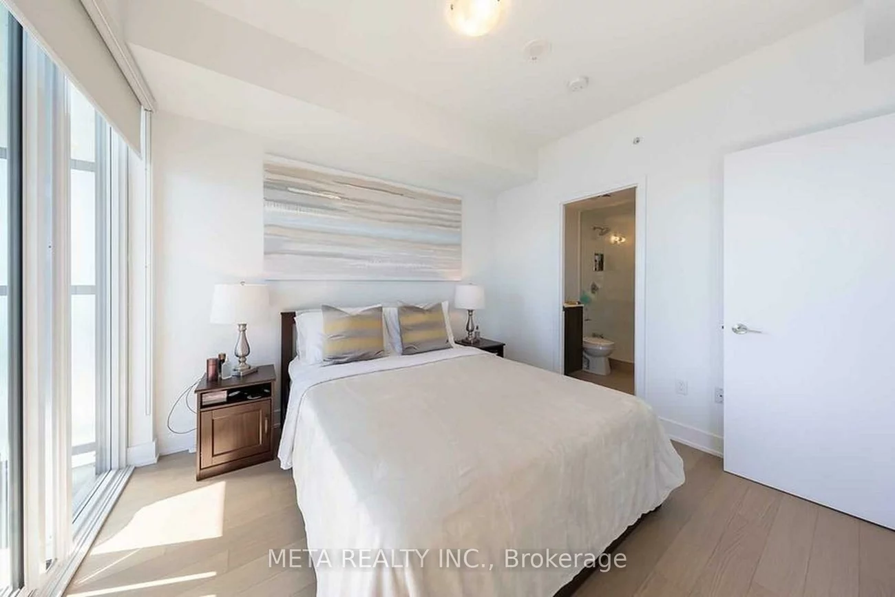 30, Shore Breeze, Mimico, Toronto
