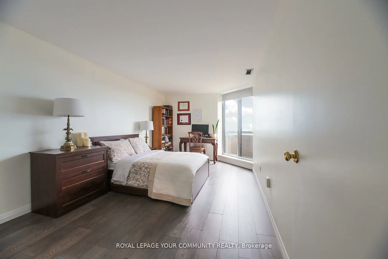 3845, Lake Shore, Mimico, Toronto