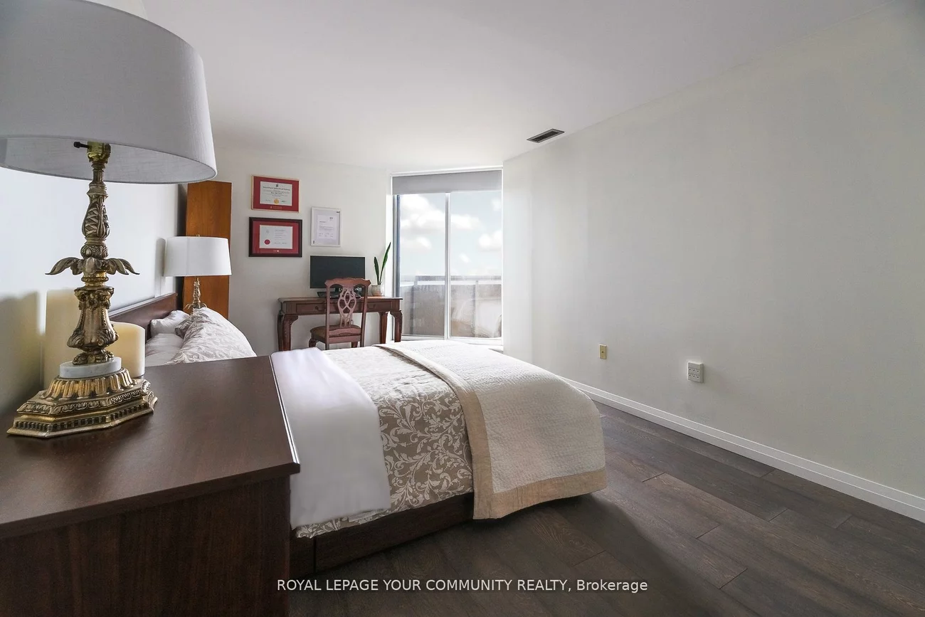 3845, Lake Shore, Mimico, Toronto