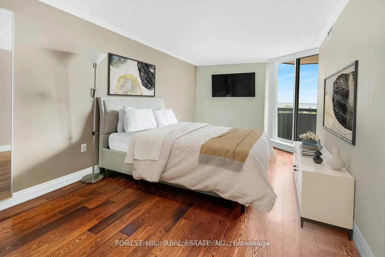 3845, Lake Shore, Mimico, Toronto