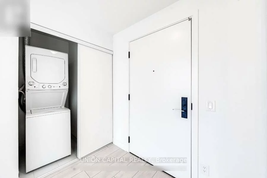 270, Dufferin, South Parkdale, Toronto